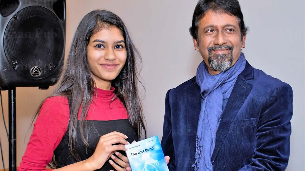Fareeha Moosa and Mr Amarnath Hossany (Mauritian author) during the launching of The Lost Bond.